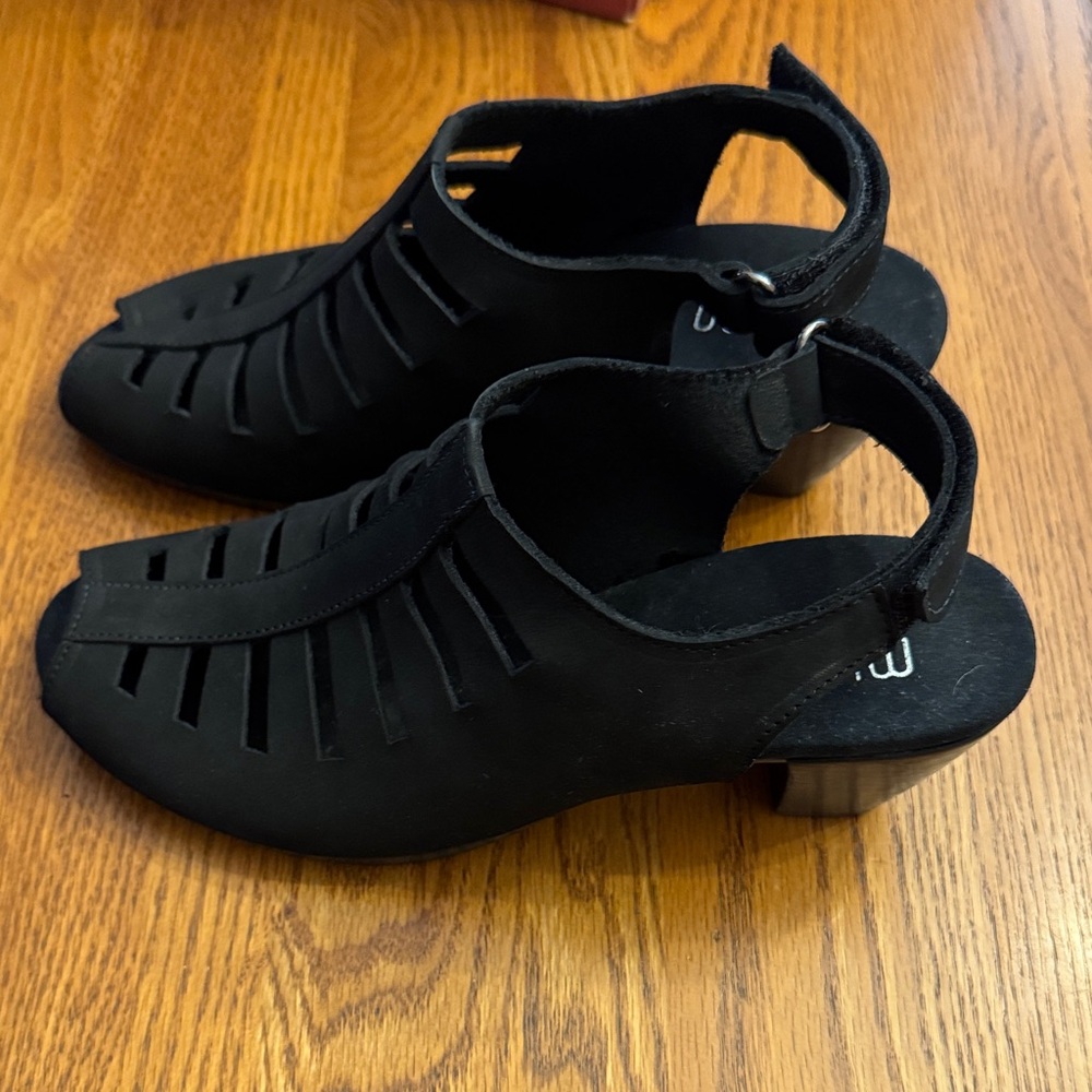 Munro Black Women's Mules